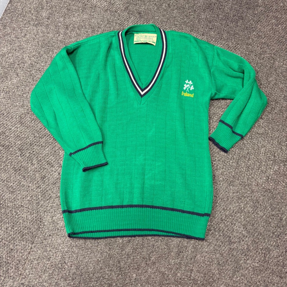 Traditional Craft Ireland Sweater Mens 38/40 Green V-Neck Shamrock Ireland